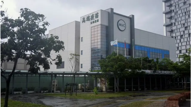 台湾专家认为，像"高端"疫苗这样的小型公司，资金难以进行大型第三期临床试验，此次能够获选是很好的机会。