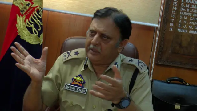 कश्मीर ज़ोन के इंस्पेक्टर जनरल ऑफ़ पुलिस मुनीर ख़ान