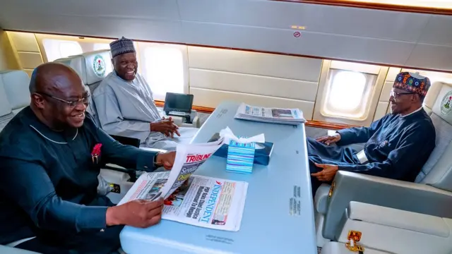 Shugaba Muhammadu Buhari tare da gwamnan jihar Abia