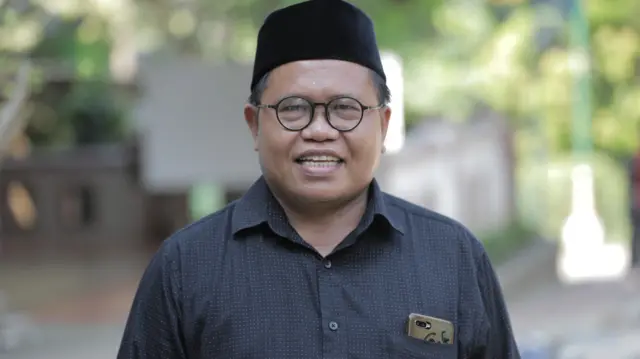 amar alfikar, transpria, transgender, islam, pesantren
