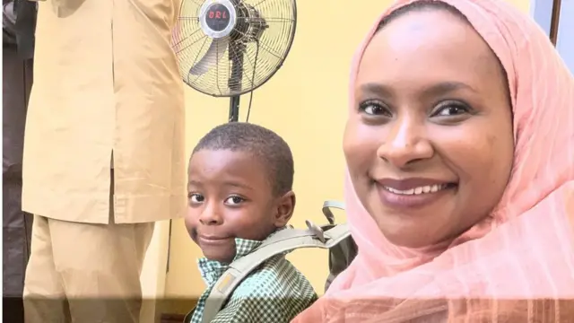 Iyawo El-Rufai ati ọmọ wọn