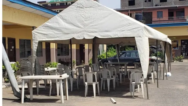 Sitting arrangement for di Ikeja centre