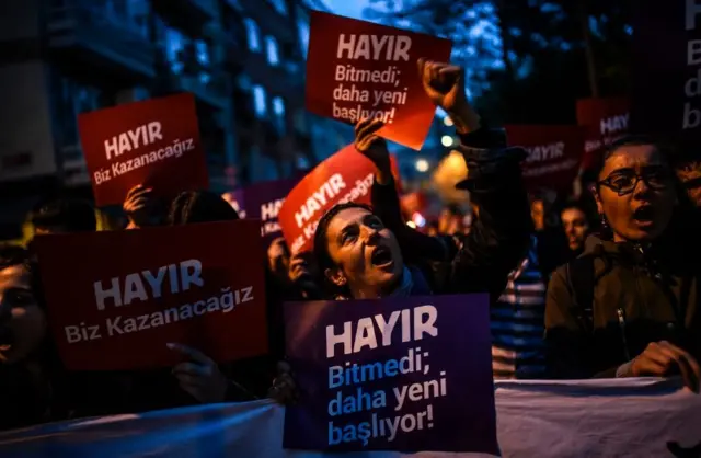 Referandum sonrası protestolar