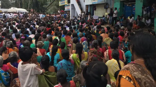 வெறிச்சோடிய அலங்காநல்லூர் வாடிவாசல்