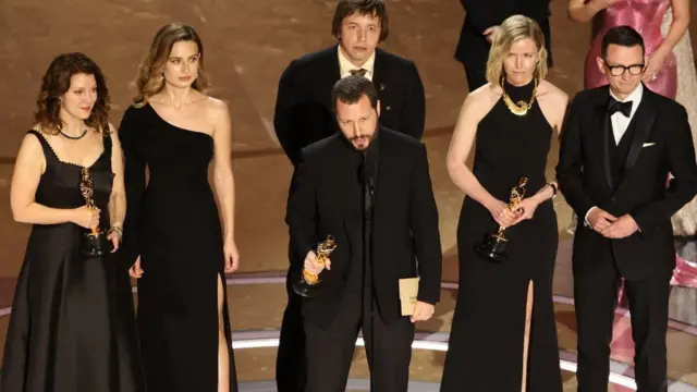 ムスティスラフ・チェルノフ監督ら