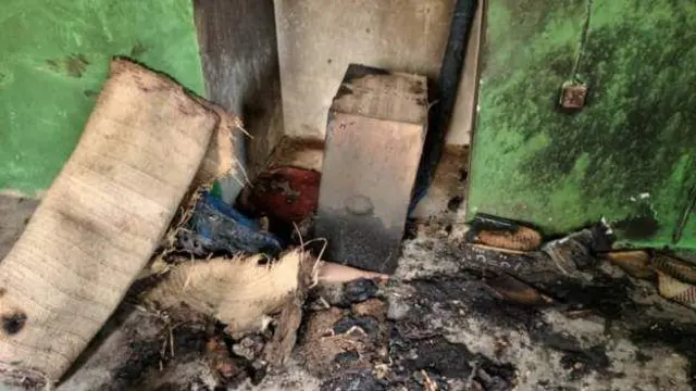 Masallacin da aka kona motane