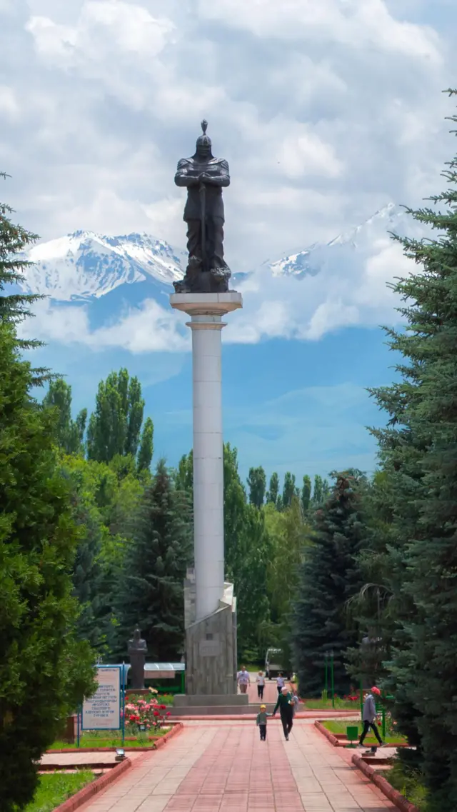 Кагылайын Эр Манас, Калкымдын туусу сен Манас...