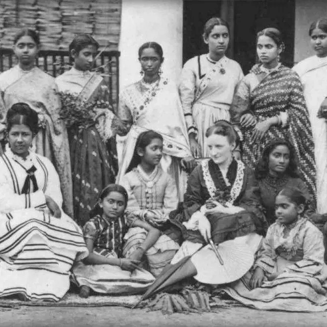 यह तस्वीर इंडिया कॉल्ड देमः 1947 से ली गई. इस किताब को विलियम हेनरी बेवरेज ने लिखा था. इसका प्रकाशन जी.एलन और अनविन ने किया था.