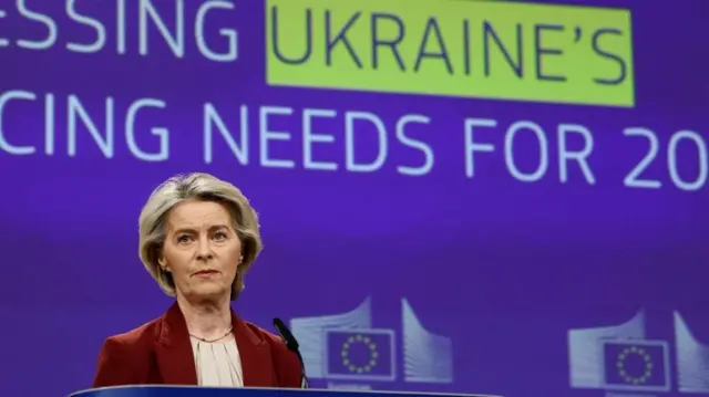 Avrupa Komisyonu Başkanı Ursula von der Leyen, Avrupa Ekonomi Komiseri Valdis Dombrovskis ile Ukrayna'nın finansman ihtiyaçlarını ele alan bir basın toplantısına katıldı.