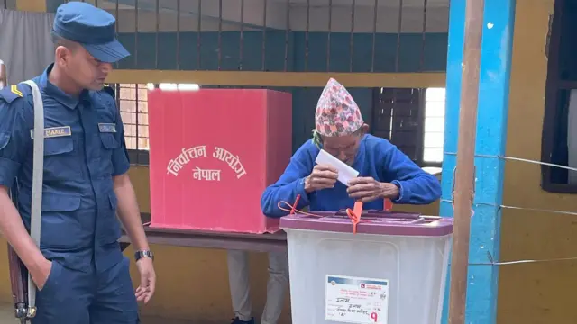 मतदान