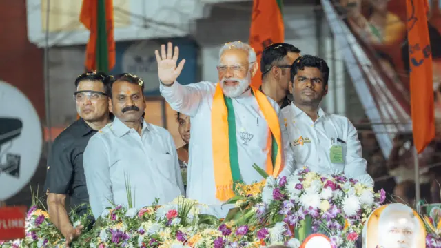 தமிழக பாஜகவில் என்ன நடக்கிறது