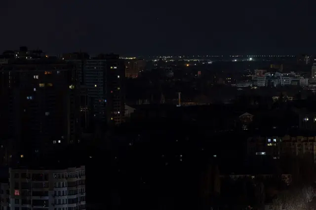 Місто у темряві