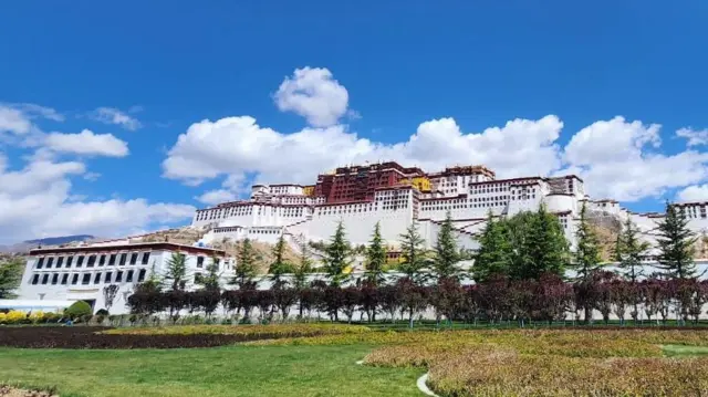 पोताला दरबार