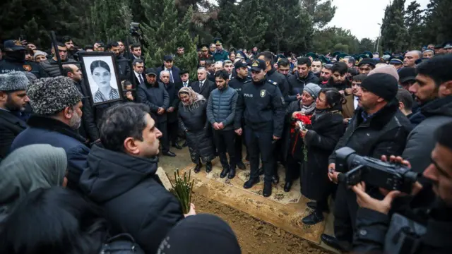 Учак кырсыгынан кийин Азербайжан аза күттү