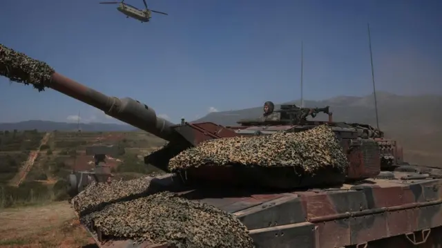 Леопард тенк