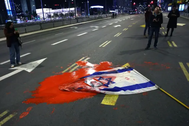 Protesto na frente do Ministério da Defesabet 7 netIsrael