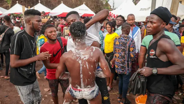 Ndị na-eme ikeji arọ