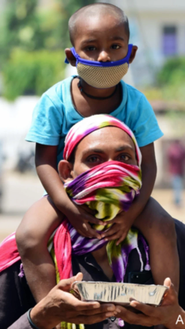 નરેન્દ્ર મોદી અને મનમોહનસિંહ આર્થિક વિકાસ 