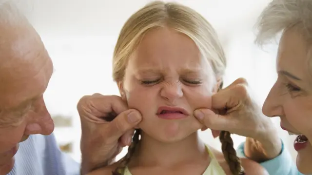 குழந்தைகளுக்கு எதிரான பாலியல் குற்றங்கள்