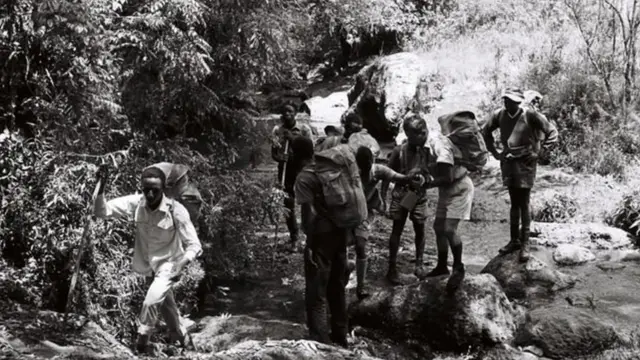 பார்வையிழந்த ஏழு பேரின் மலைக்க வைக்கும் 'மலை பயண' கனவு