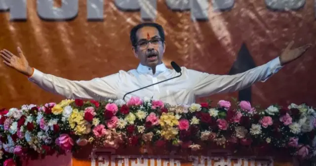 உத்தவ் தாக்கரே