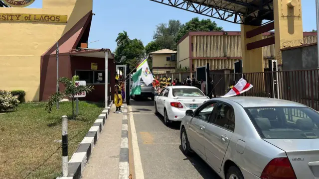 Aworan awọn ololufẹ Pelumi