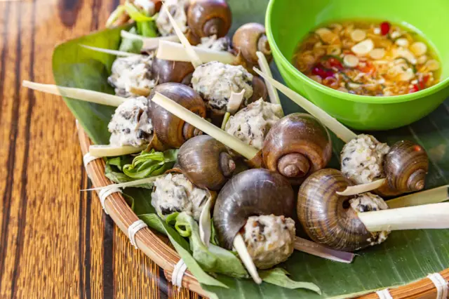 Món ăn kèm với bún đậu cho đầu bếp Mỹ chế biến