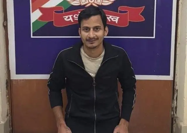 अनेक संशयीतांना या प्रकरणी पोलिसांनी ताब्यात घेऊन त्यांची कसून चौकशी केली.