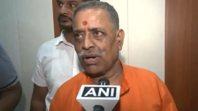 संतोष दुबे