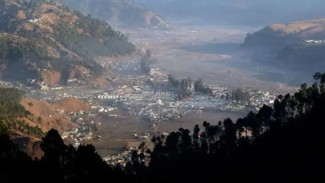 পাহাড়ি এলাকা বালাকোট তার নিসর্গ দৃশ্যের জন্য বিখ্যাত।