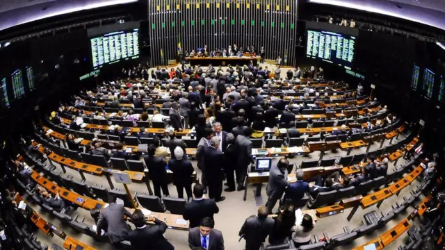 Plenário da Câmara dos Deputados durante sessão conjunta do Congresso Nacionaljogos na internet para ganhar dinheirodezembrojogos na internet para ganhar dinheiro2014