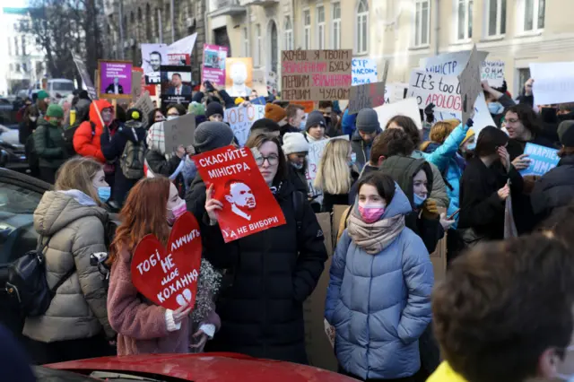 акція на підтримку відставки
