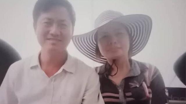 Bà Lê Thị Thập cùng chồng, ông Lưu Văn Vịnh trước khi ông bị bắt