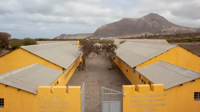 Vista del campo de concentración de Tarrafal, en la isla de Santiago, en Cabo 