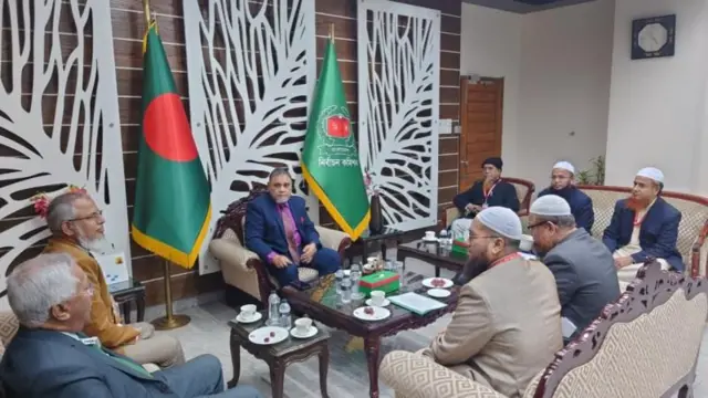 প্রধান নির্বাচন কমিশনারের সঙ্গে বৈঠকে ইসলামী আন্দোলনের নেতারা