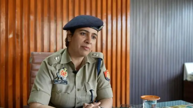 கூடுதல் காவல் கண்காணிப்பாளர் சம்பல் அனுக்ரிதி சர்மா