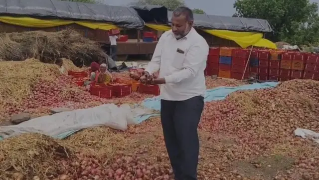 મહારાષ્ટ્ર ચોમાસું, મુંબઈમાં ભારે વરસાદને કારણે જનજીવન ઠપ, મેટ્રો સ્ટેશનમાં પાણી ભરાયા, ક્યાં કેવી સ્થિતિ, બીબીસી વૅધર, બીબીસી હવામાન, ચોમાસું બીબીસી સમાચાર, બીબીસી ન્યૂઝ ગુજરાતી