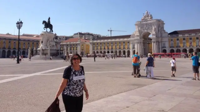 Telma sorrindoanalise apostas futebolpraça