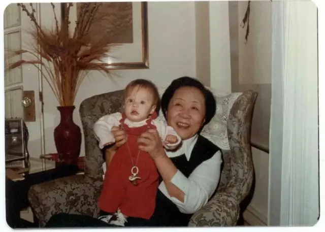 Chien-Shiung Wu avec son unique petite-fille, Jada