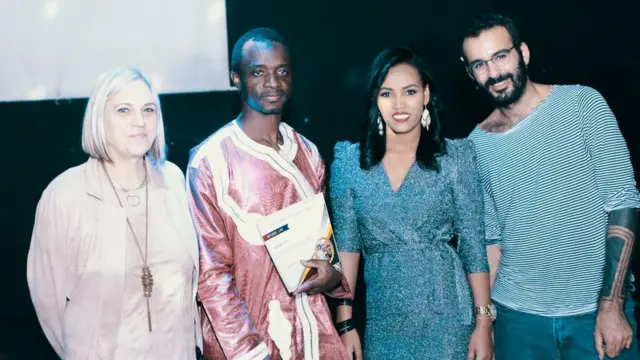 ሰናይት ምስ ተሓጋገዝታ