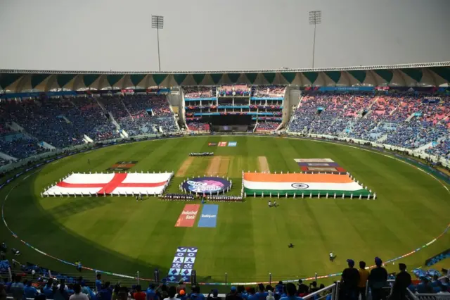 लखनऊ का मैदान 