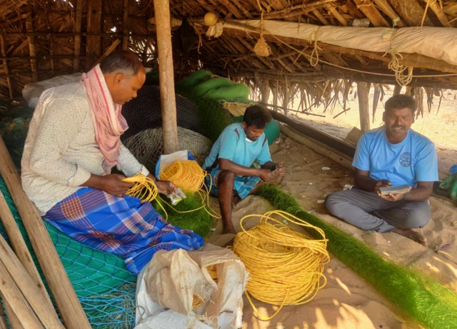 మత్స్యకారులు