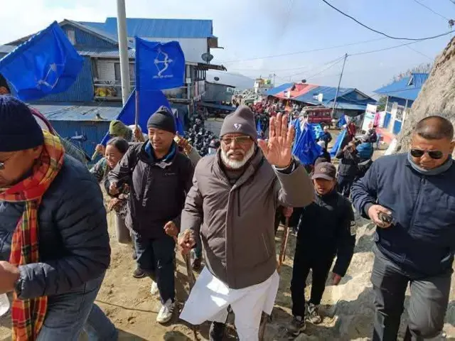 राजेन्द्र महतो केबलकार रोक्न माग गर्ने पदयात्रामा