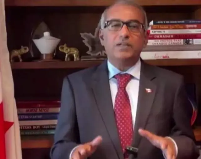 સાંસદ ચંદ્ર આર્યા