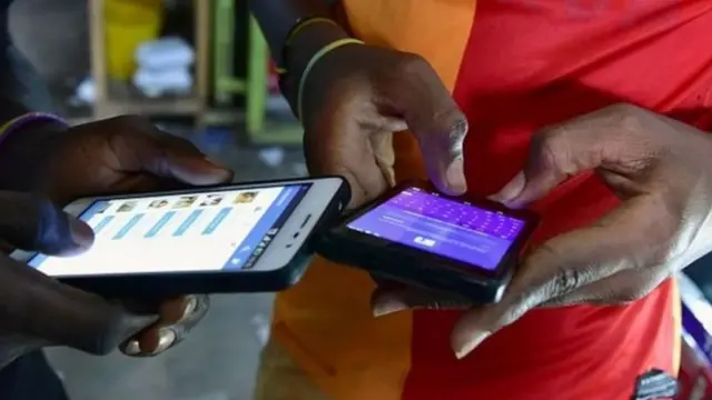 Les réseaux sociaux sont un puissant moyen de partage de données et d'informations.