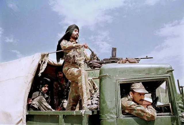 1999 च्या मे ते जुलै महिन्यांदरम्यान भारत आणि पाकिस्तानमध्ये कारगिलचे युद्ध भडकले.