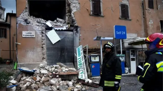 दो महीने पहले तीन सौ लोगों की जान ले चुके भूकंप के दो महीने बाद उसी इलाके में ये भूकंप आया है