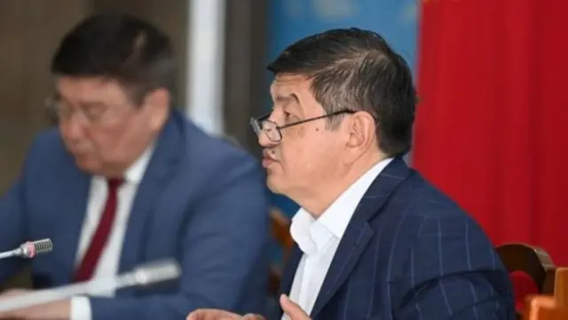 Акылбек Жапаров