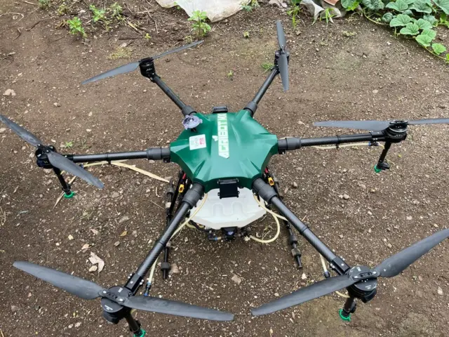 सुप्रिया यांच्याकडील ड्रोन