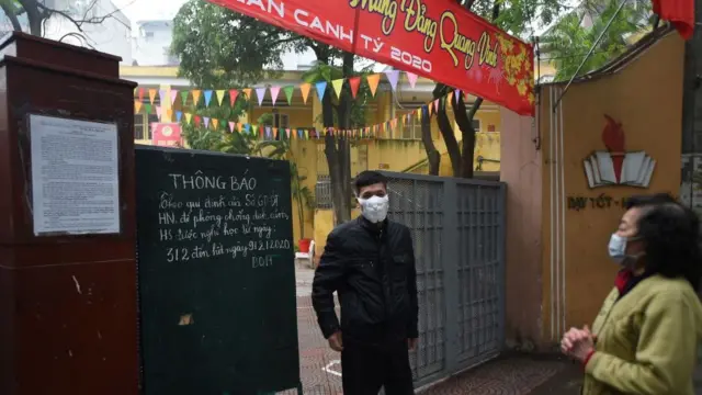 Trường học đóng cửa để tránh dịch